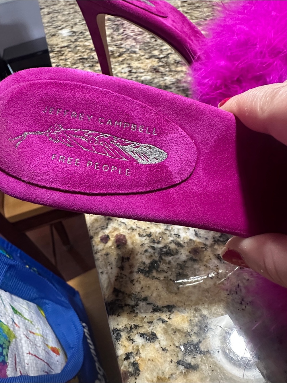 NEW Jeffrey Campbell Fuchsia Feather Slide Heels - Size 7.5 - Picture 3 of 8